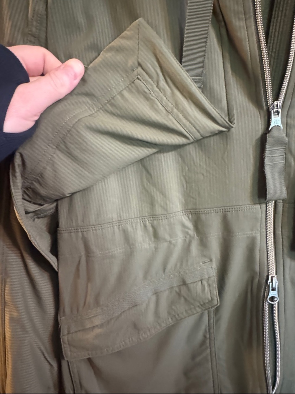 Lululemon Yogi Anorak Jacket - fatigue green - Picture 9 of 14